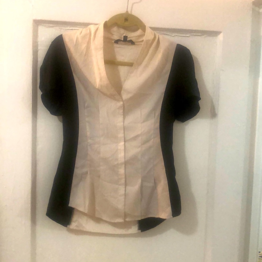 Short sleeve blouse